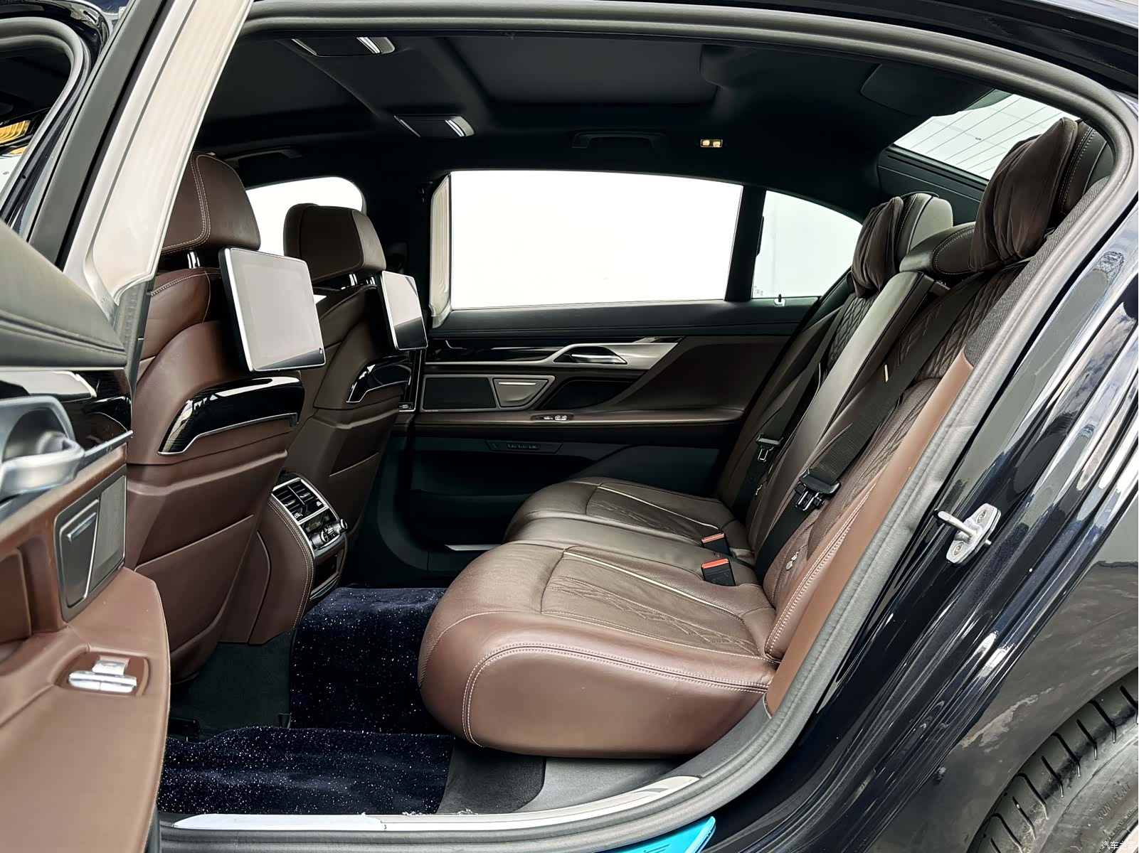 BMW 7 Series, 2018 11