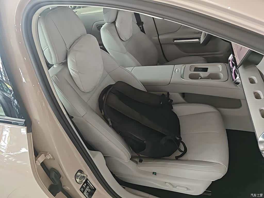 Leapmotor B01, 2025 25
