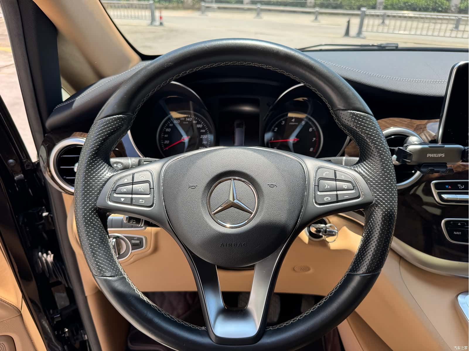 Mercedes-Benz V-Class, 2019 21