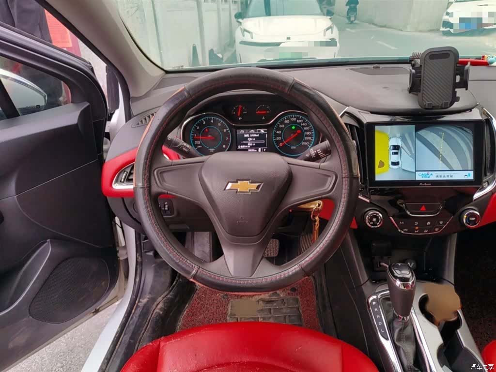 Chevrolet 320, 2018 3