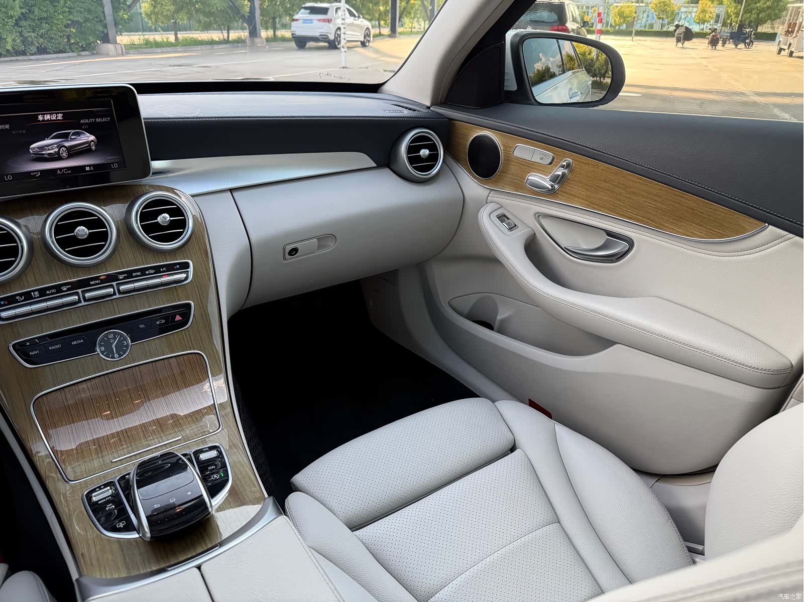 Mercedes-Benz C-Class, 2015 27