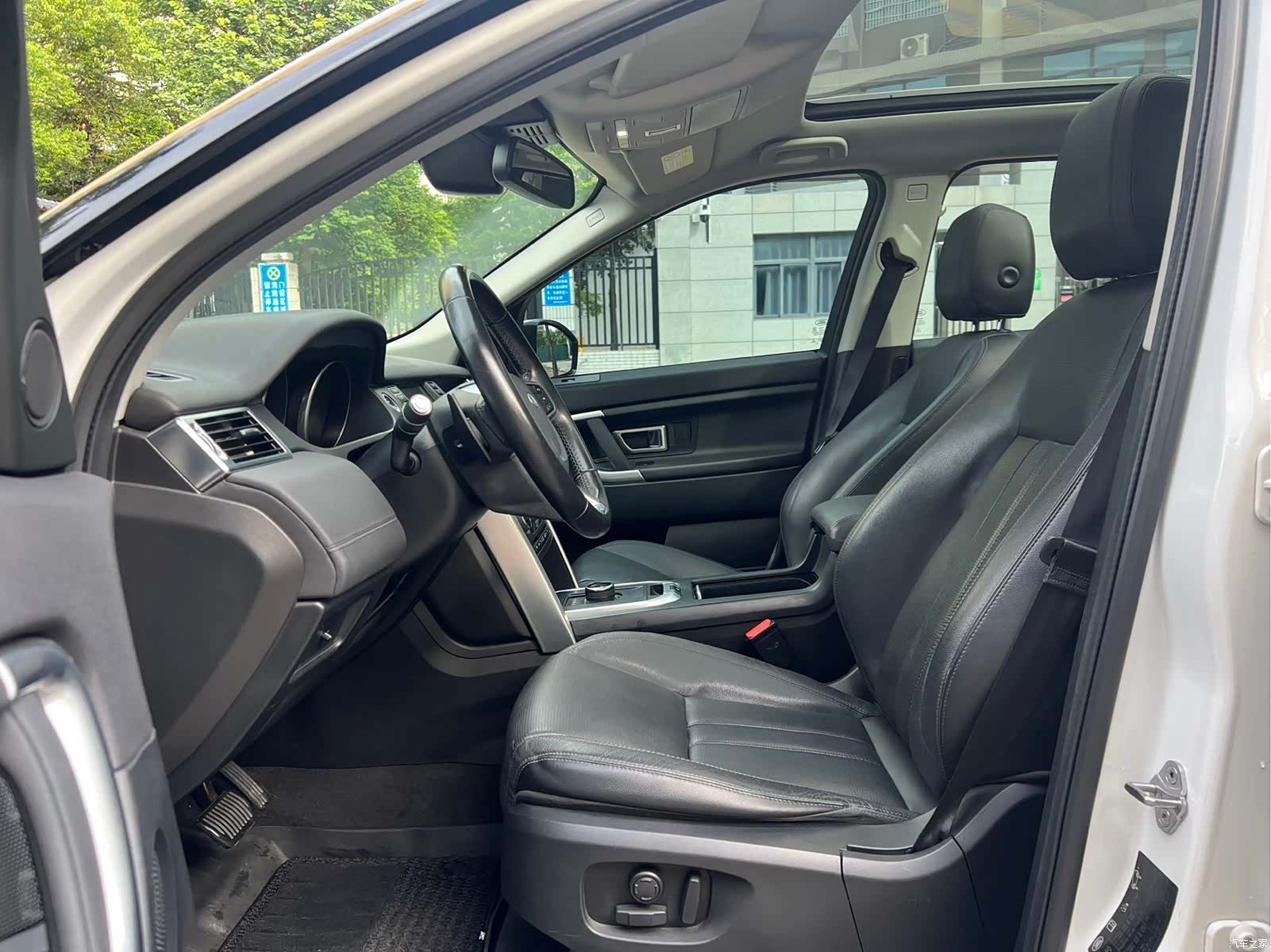 Land Rover Discovery, 2017 4