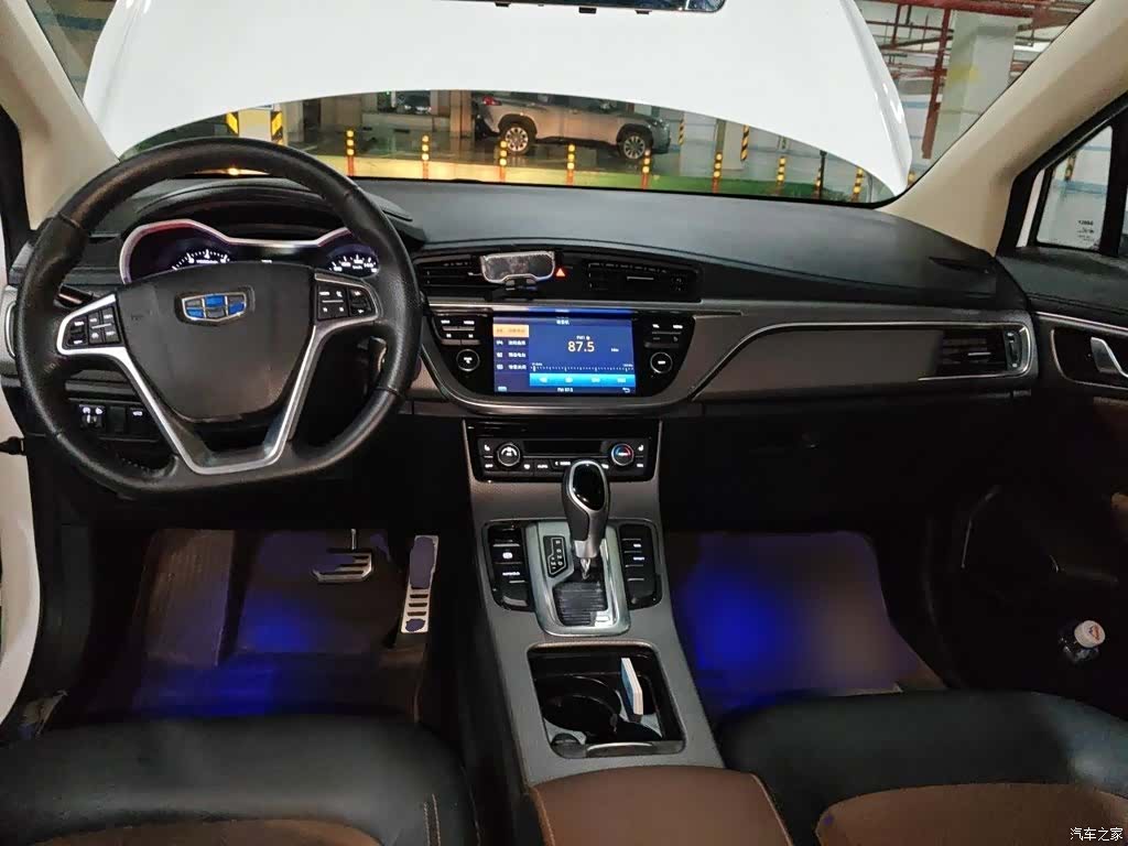 Geely Emgrand, 2017 13