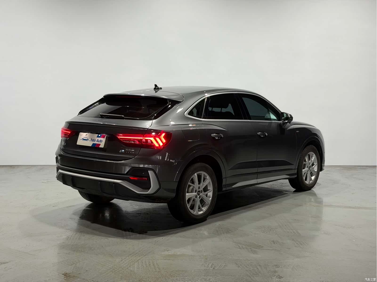 Audi Q3, 2022 6