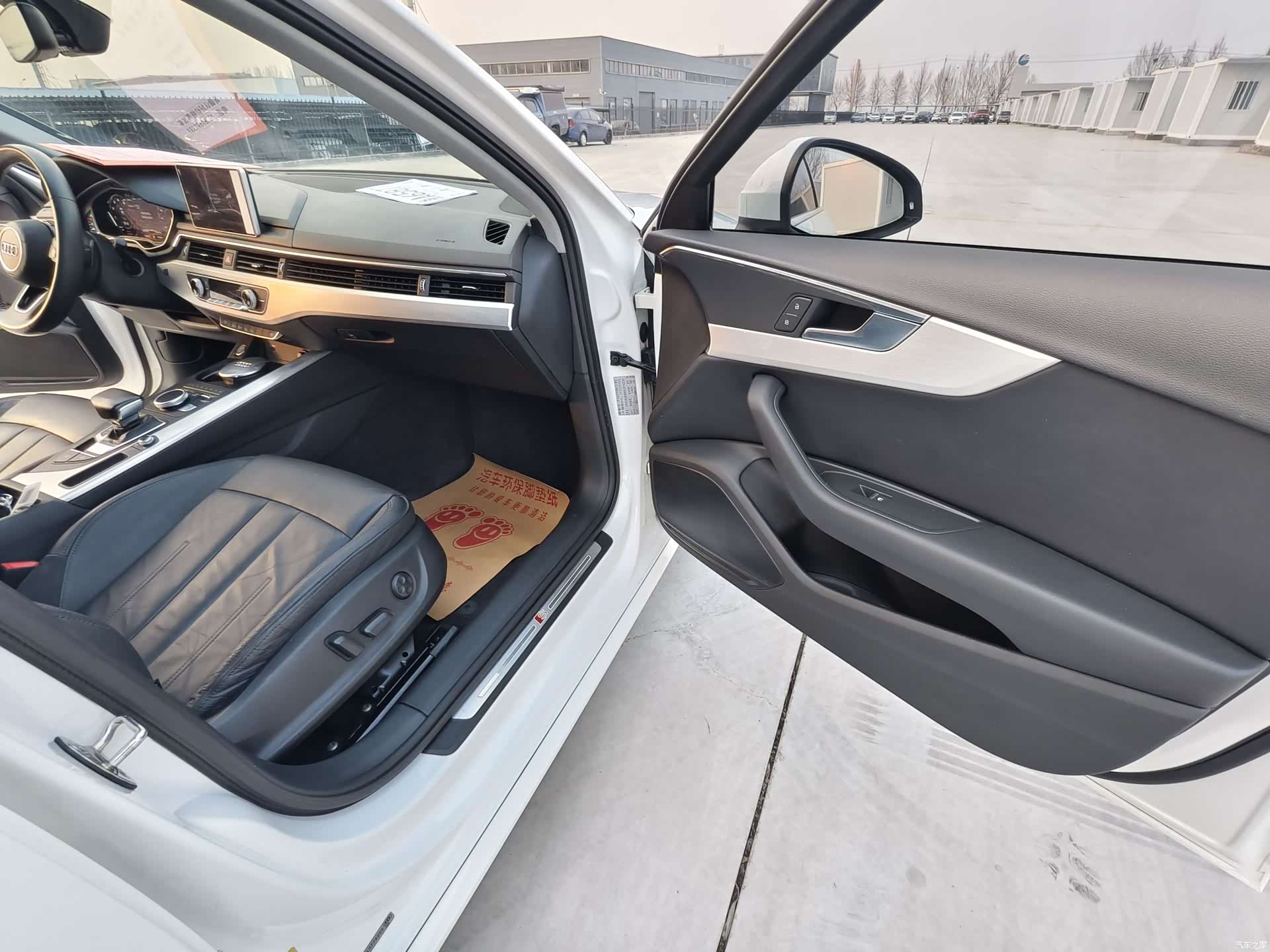 Audi A4L, 2019 8