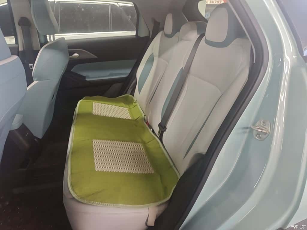 Geely E, 2023 13