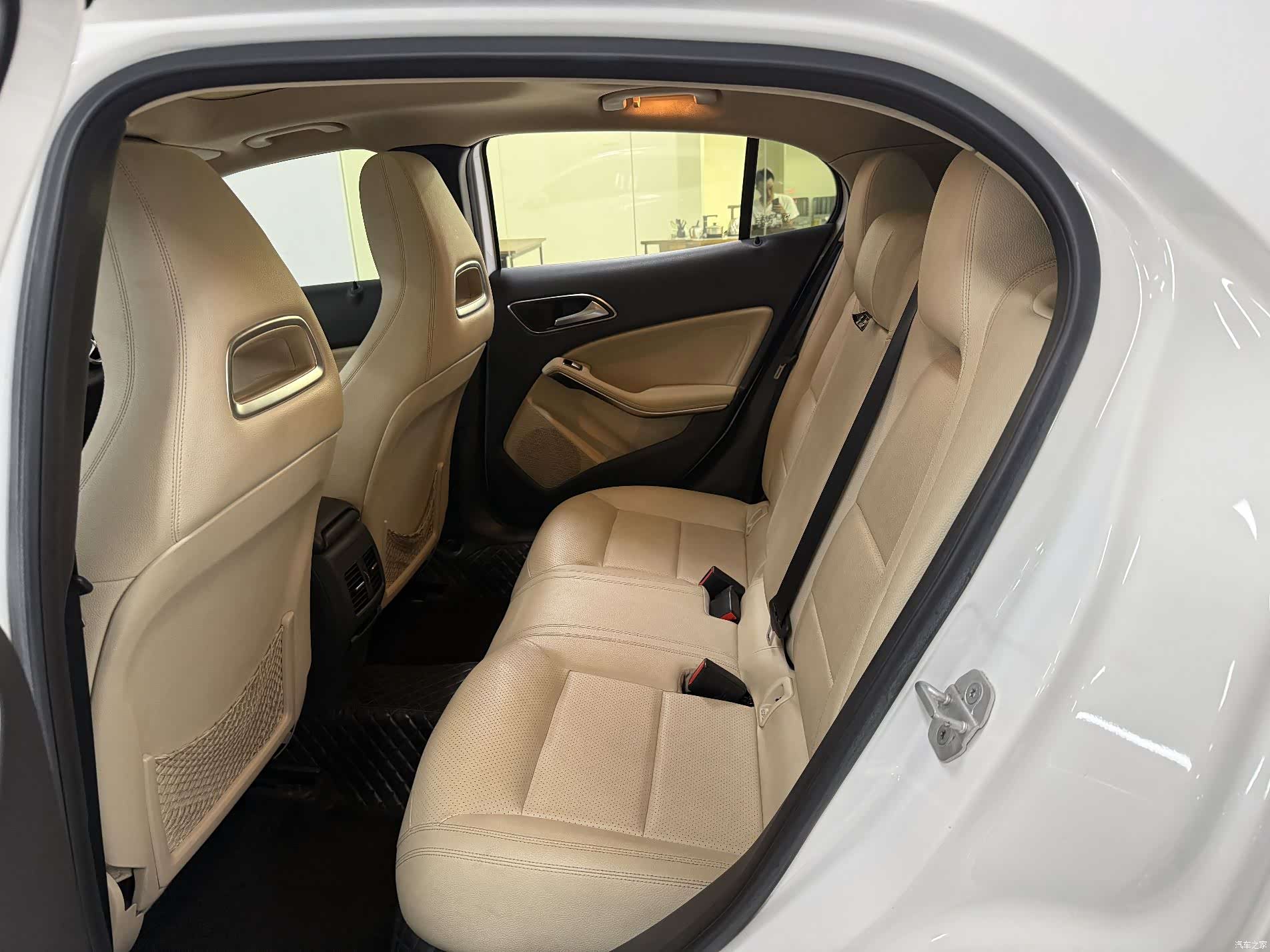 Mercedes-Benz GLA, 2017 14