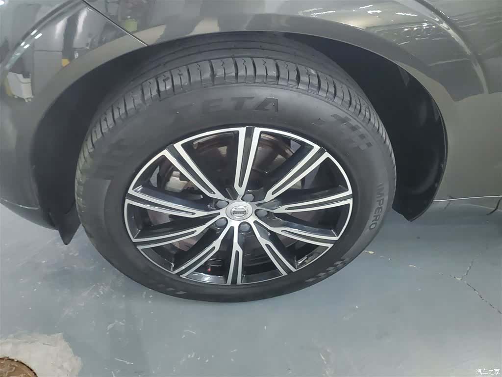 Volvo XC60, 2019 23