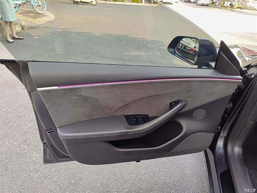 Tesla Model 3, 2024 6