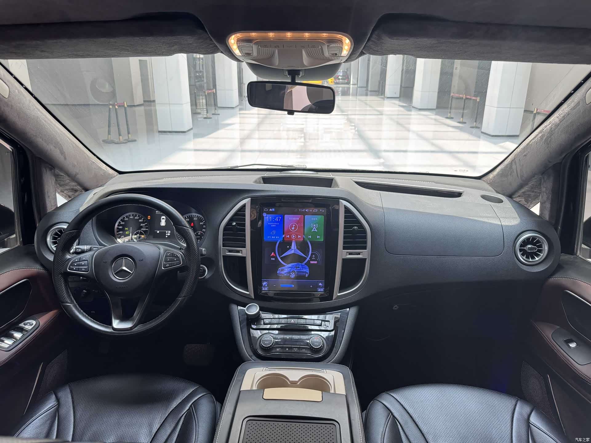 Mercedes-Benz 7, 2019 21