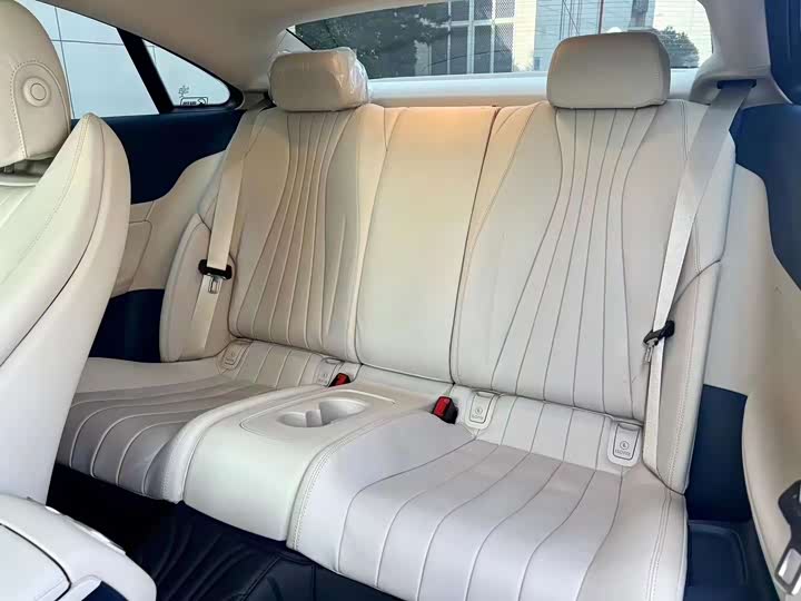 Mercedes-Benz E-Class, 2023 года фото 9