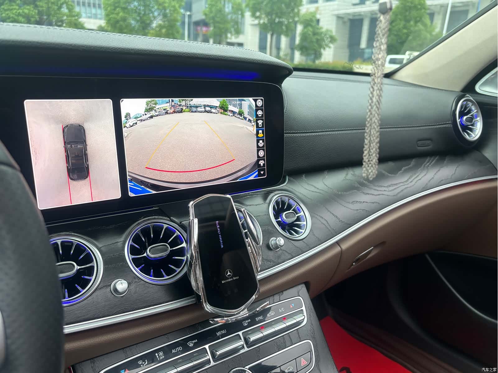 Mercedes-Benz E-Class, 2019 12