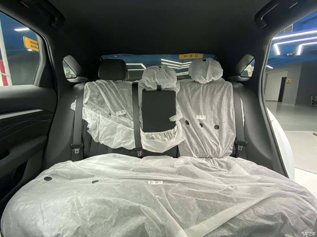 Geely Preface, 2026 23