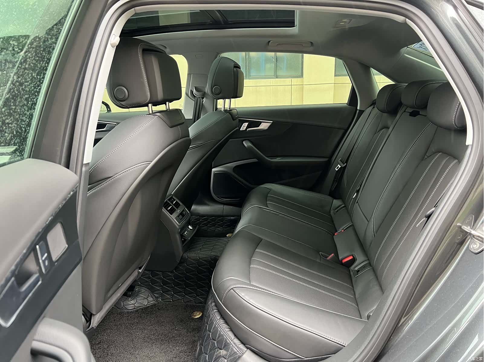 Audi A4L, 2024 15