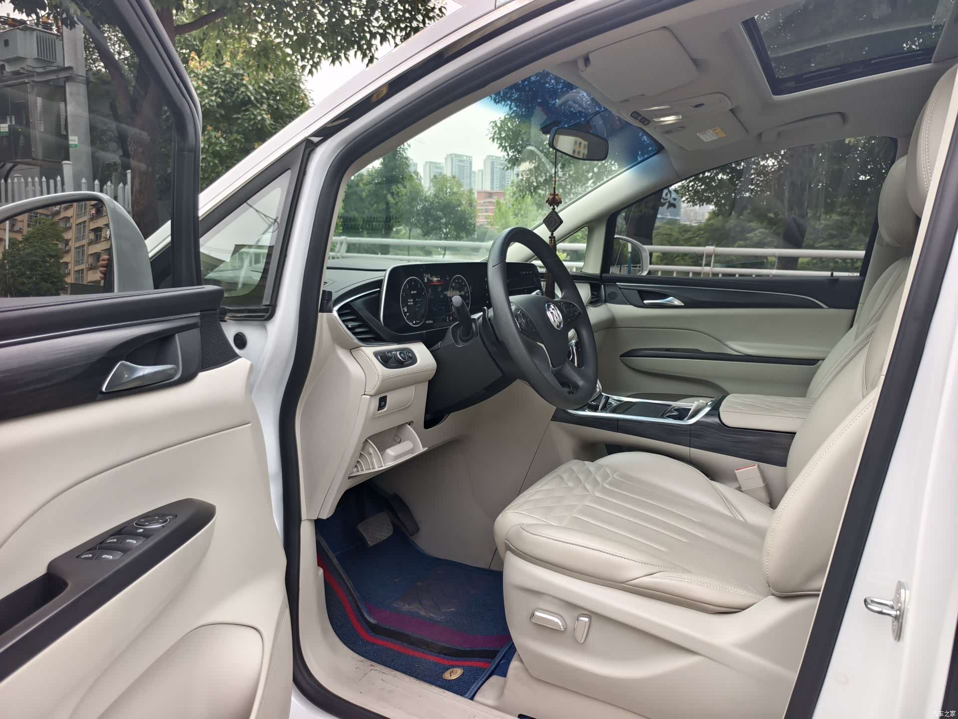 Buick GL8, 2022 7
