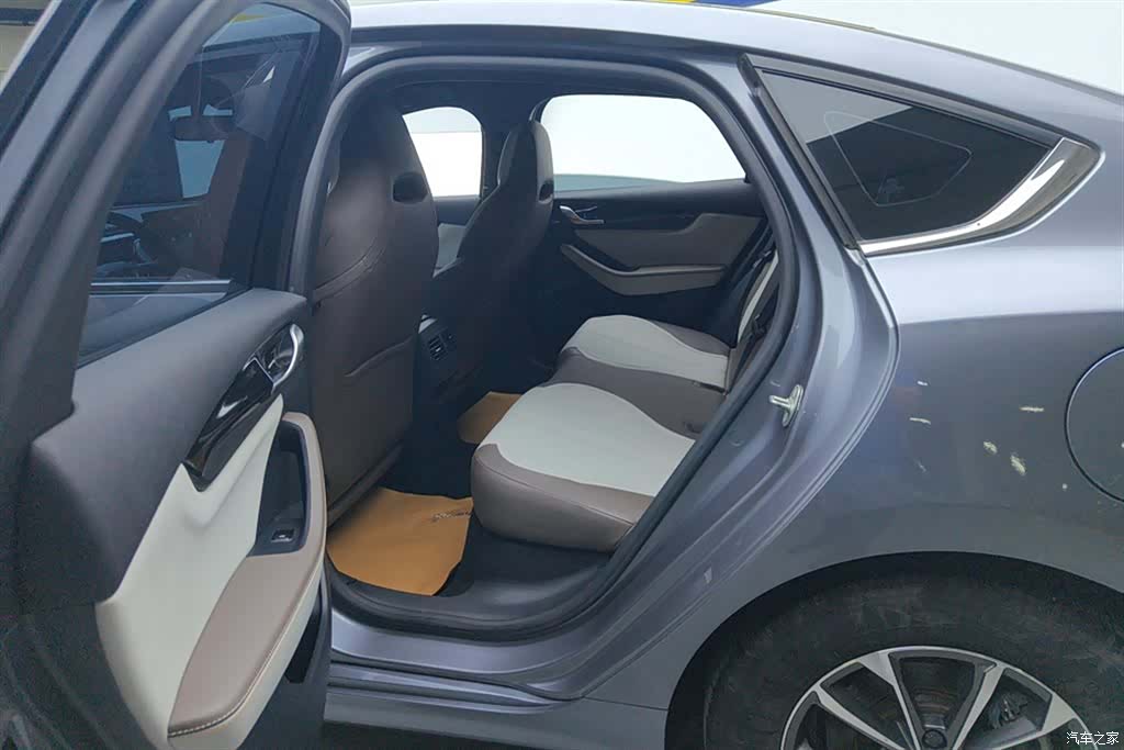 BYD Qin, 2023 11
