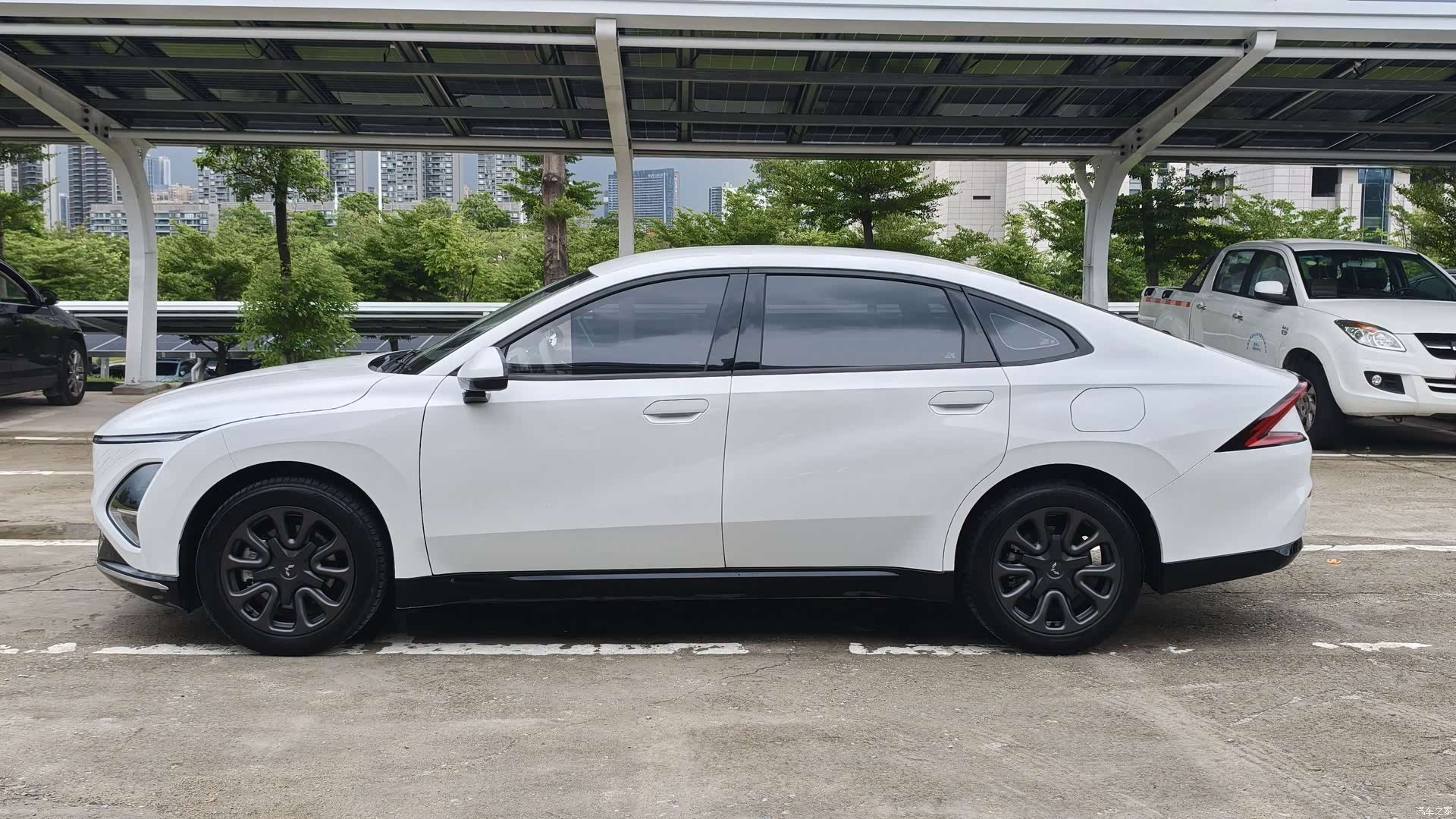 Wuling Starlight, 2025 4