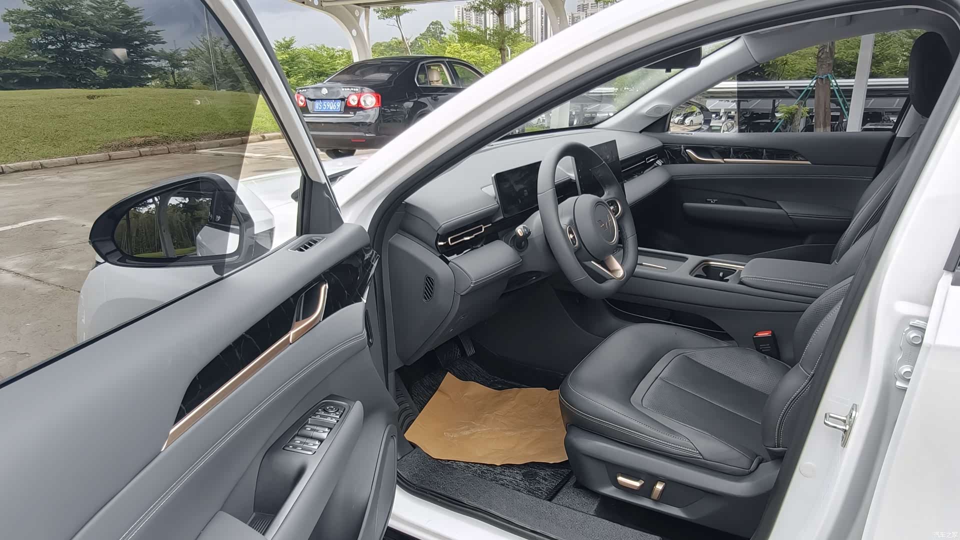 Wuling Starlight, 2025 9