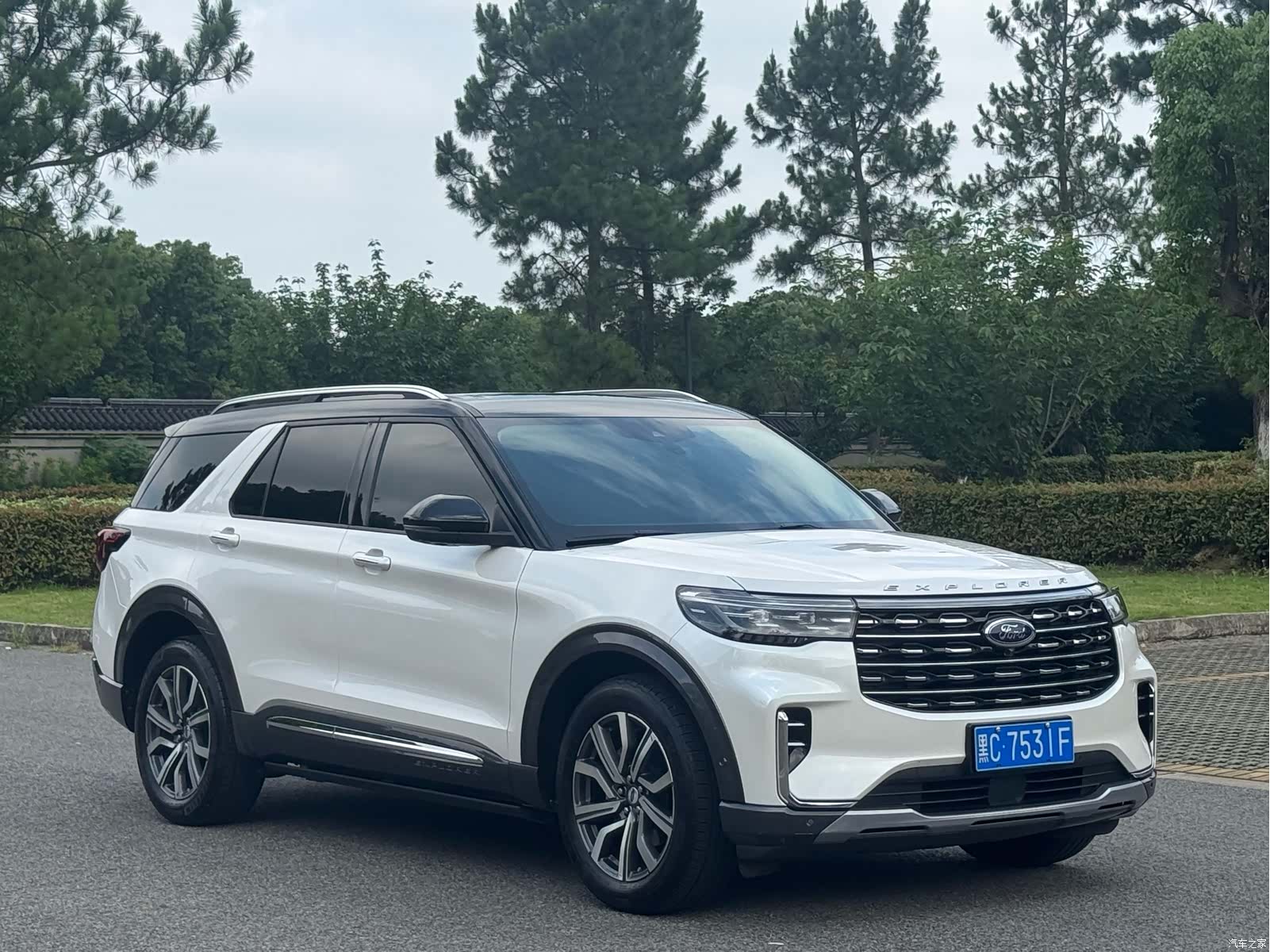 Ford Explorer, 2024 3