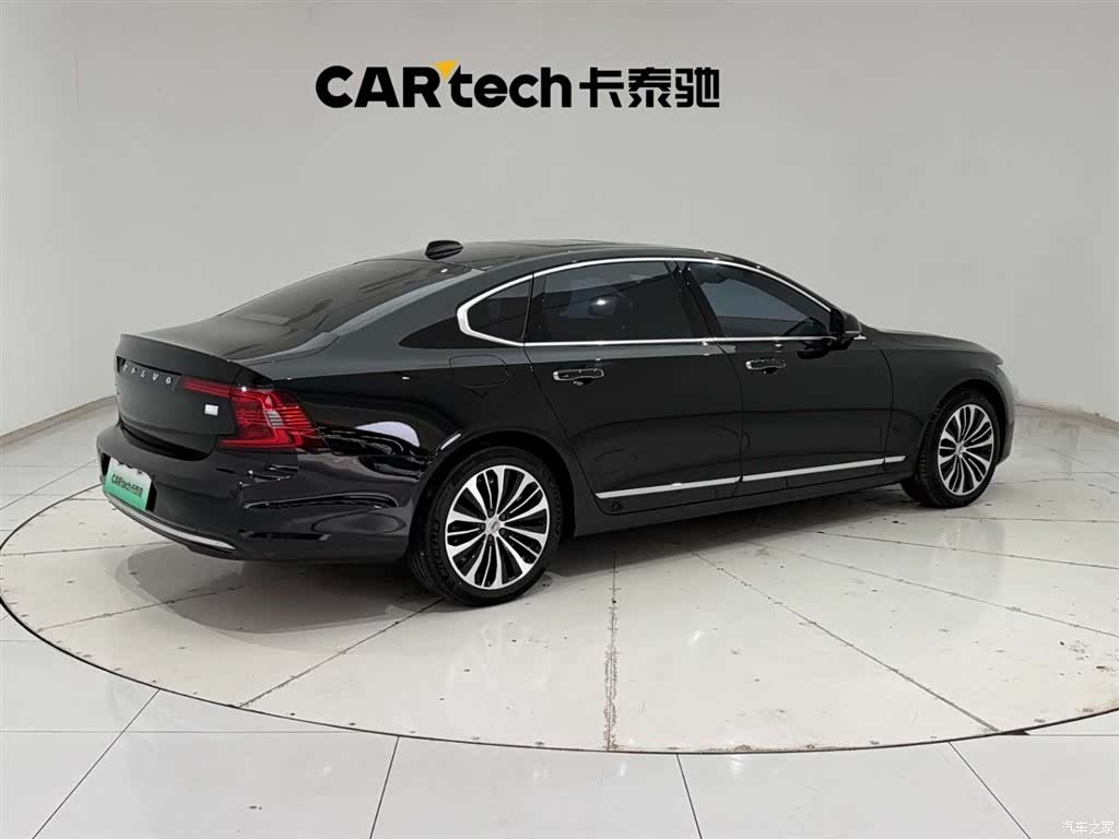Volvo S90, 2023 11