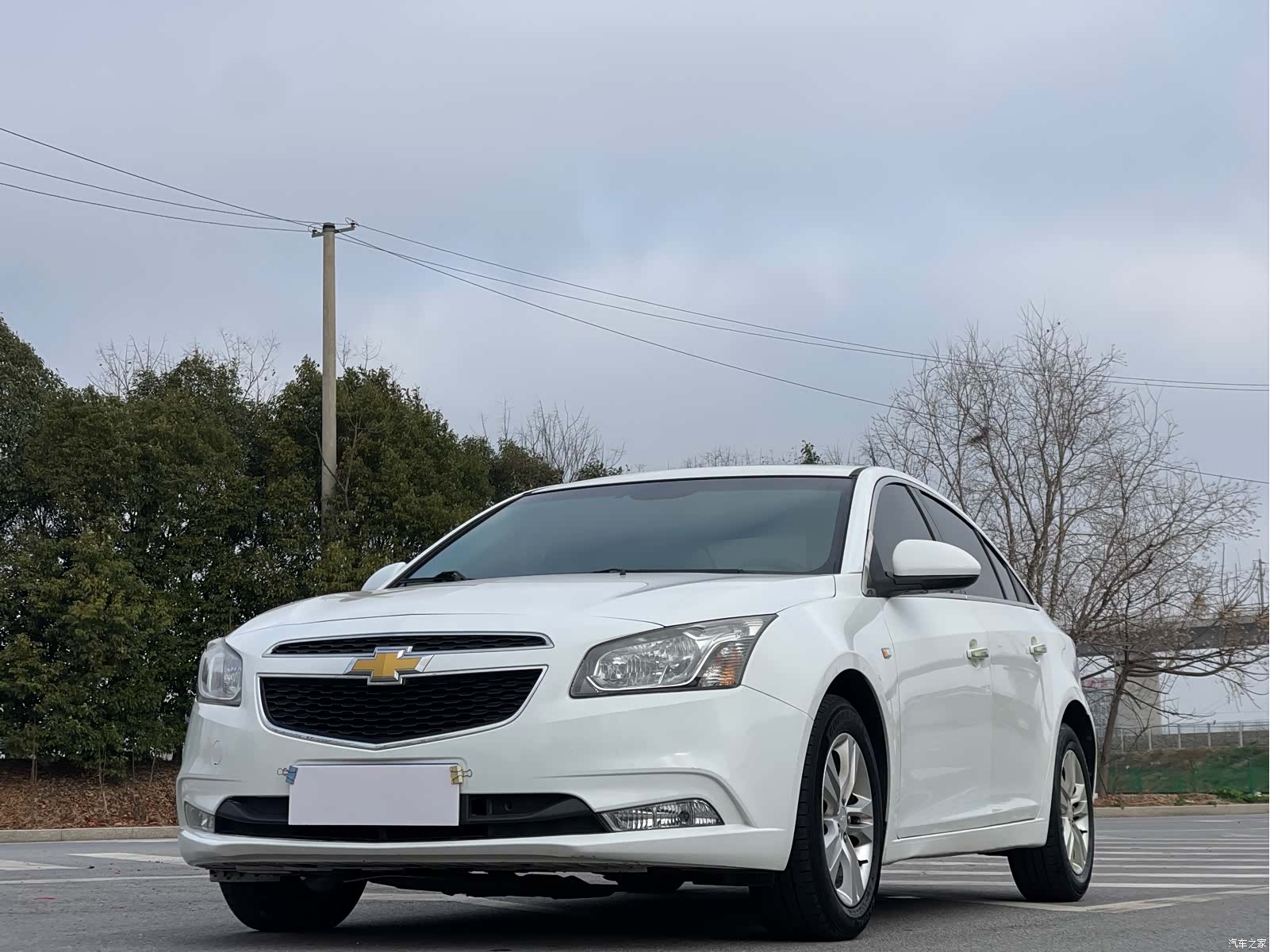 Chevrolet SE, 2015 1