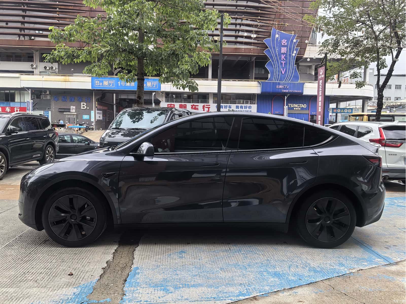 Tesla Model Y, 2024 7