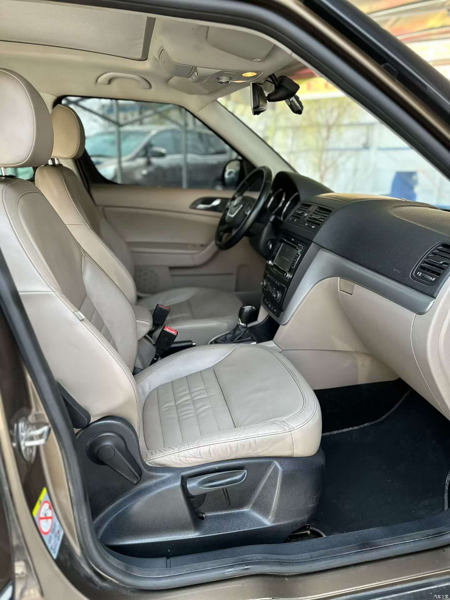 Skoda Yeti, 2015 8