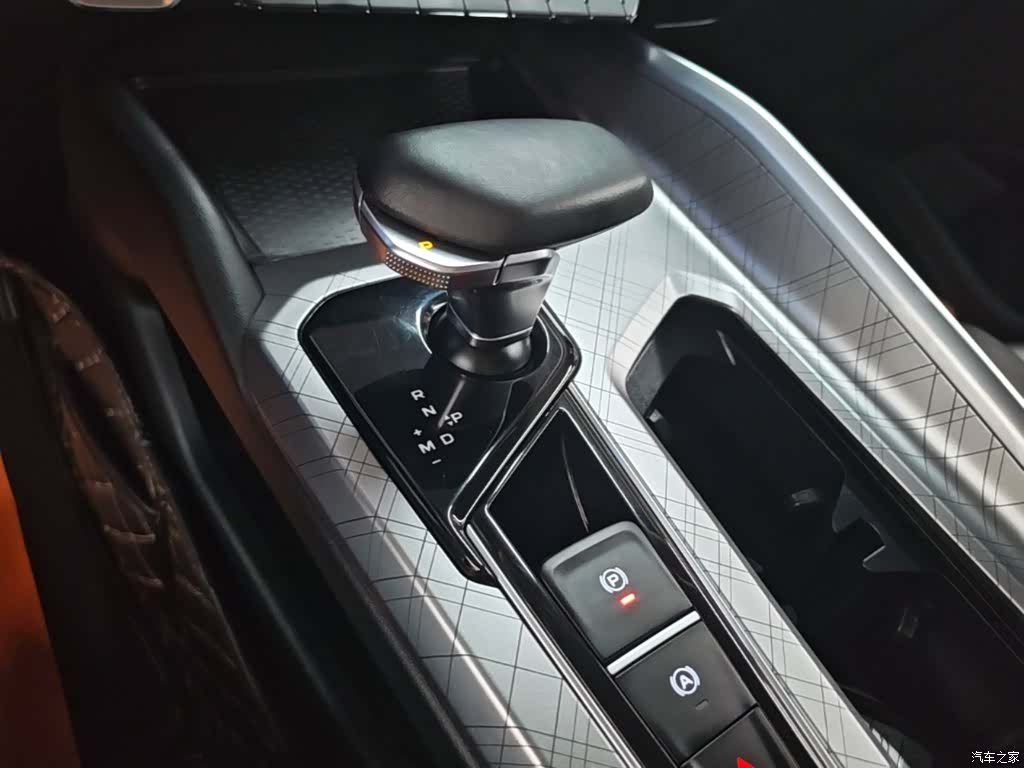 Geely Preface, 2022 14