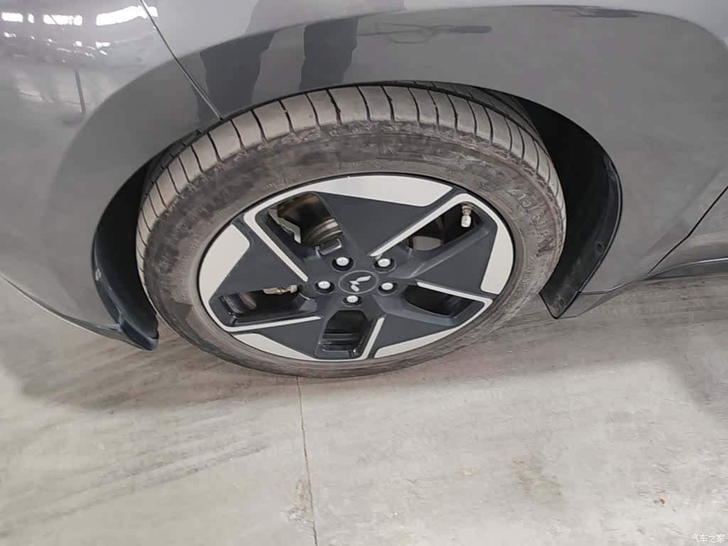 Wuling Starlight, 2024 25