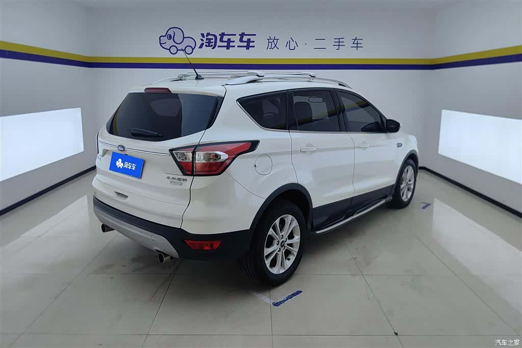 Ford Kuga, 2018 3