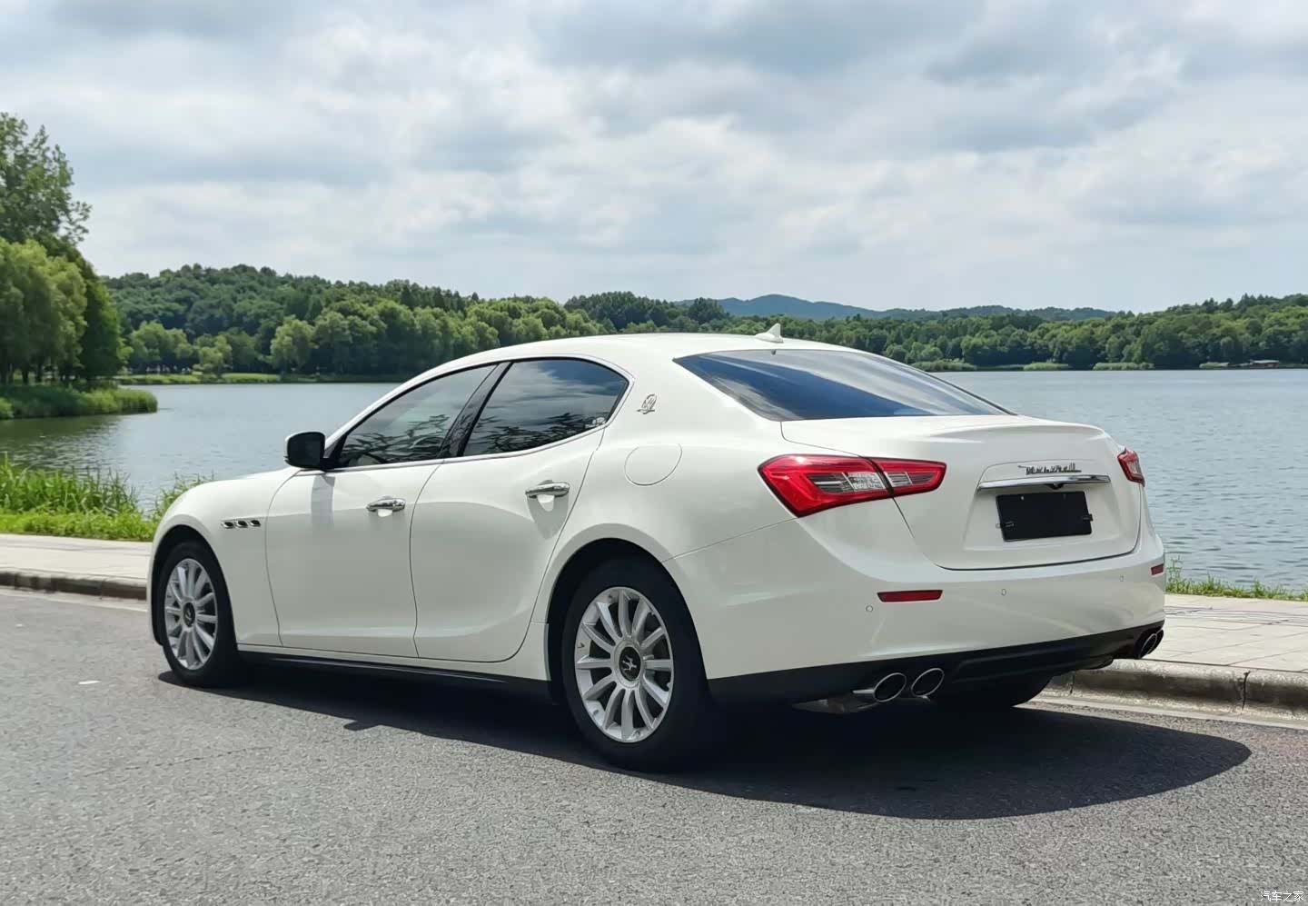 Maserati Ghibli, 2016 9