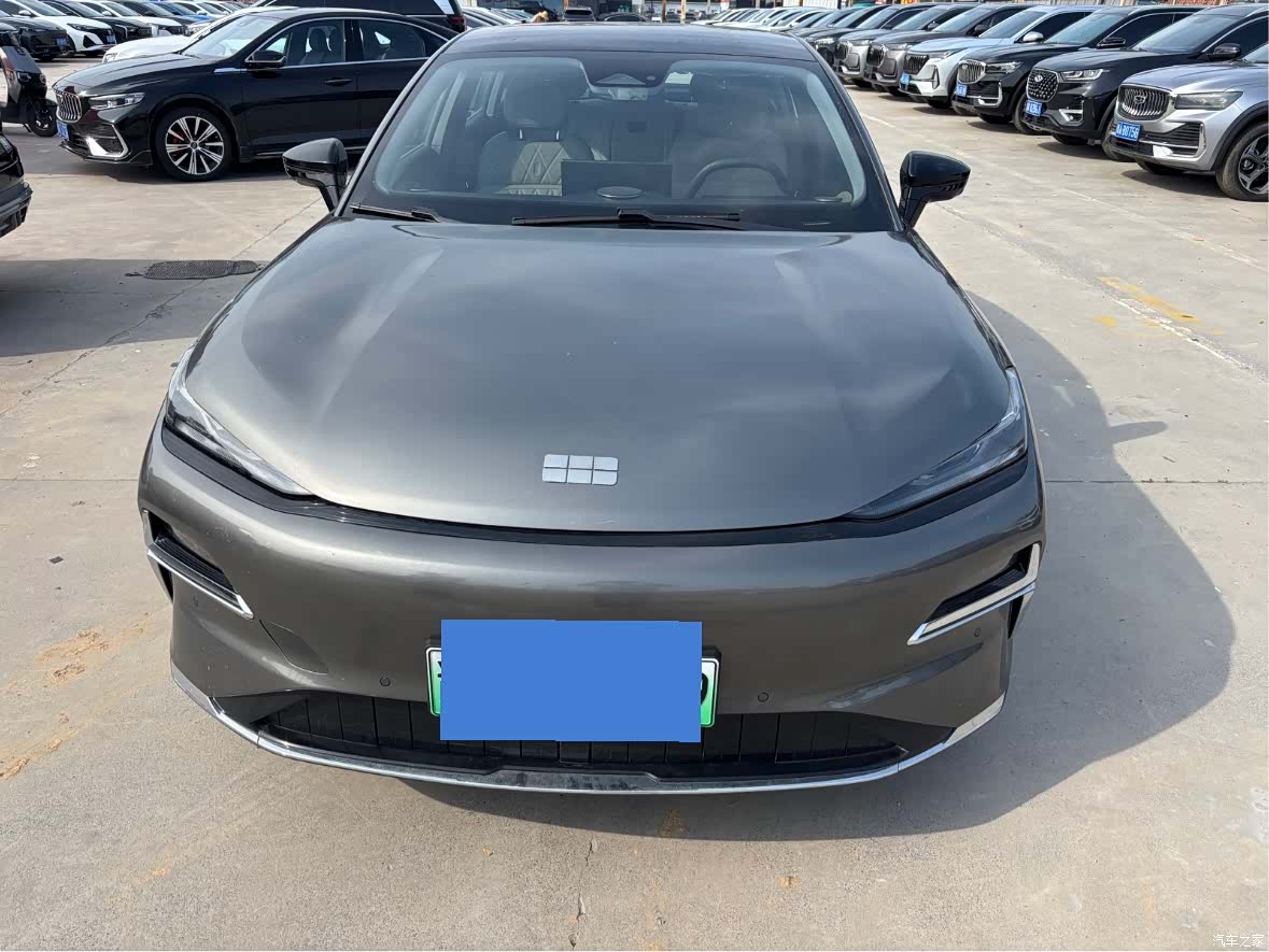 Geely 8, 2025 2
