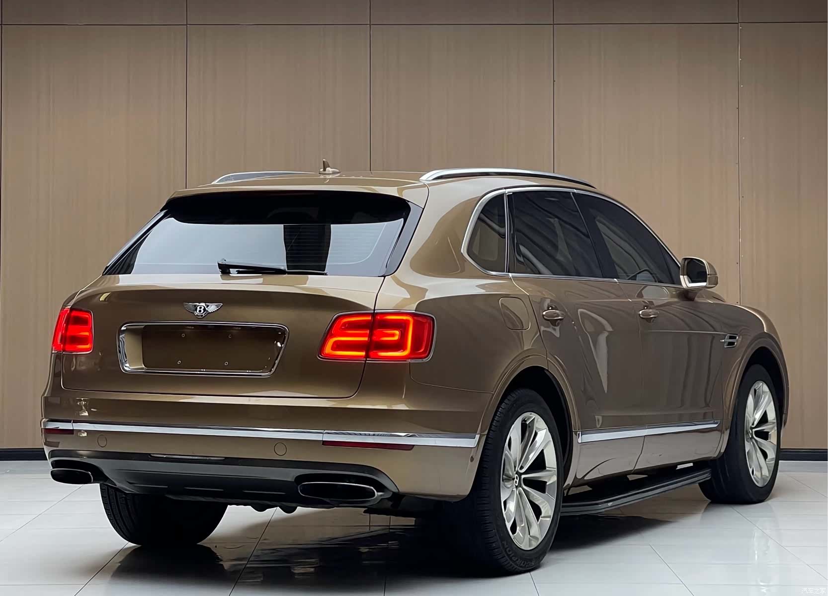 Bentley Bentayga, 2017 3