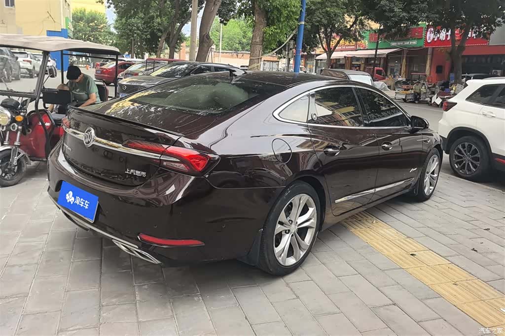 Buick LaCrosse, 2022 3