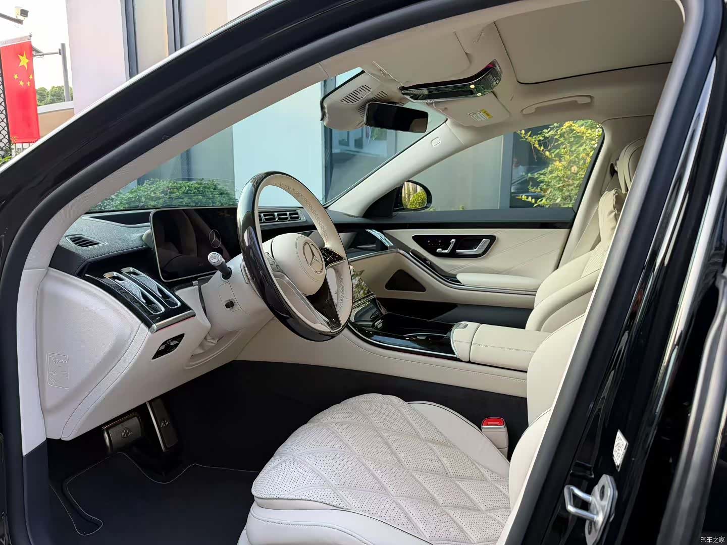 Maybach S-Class, 2023 6