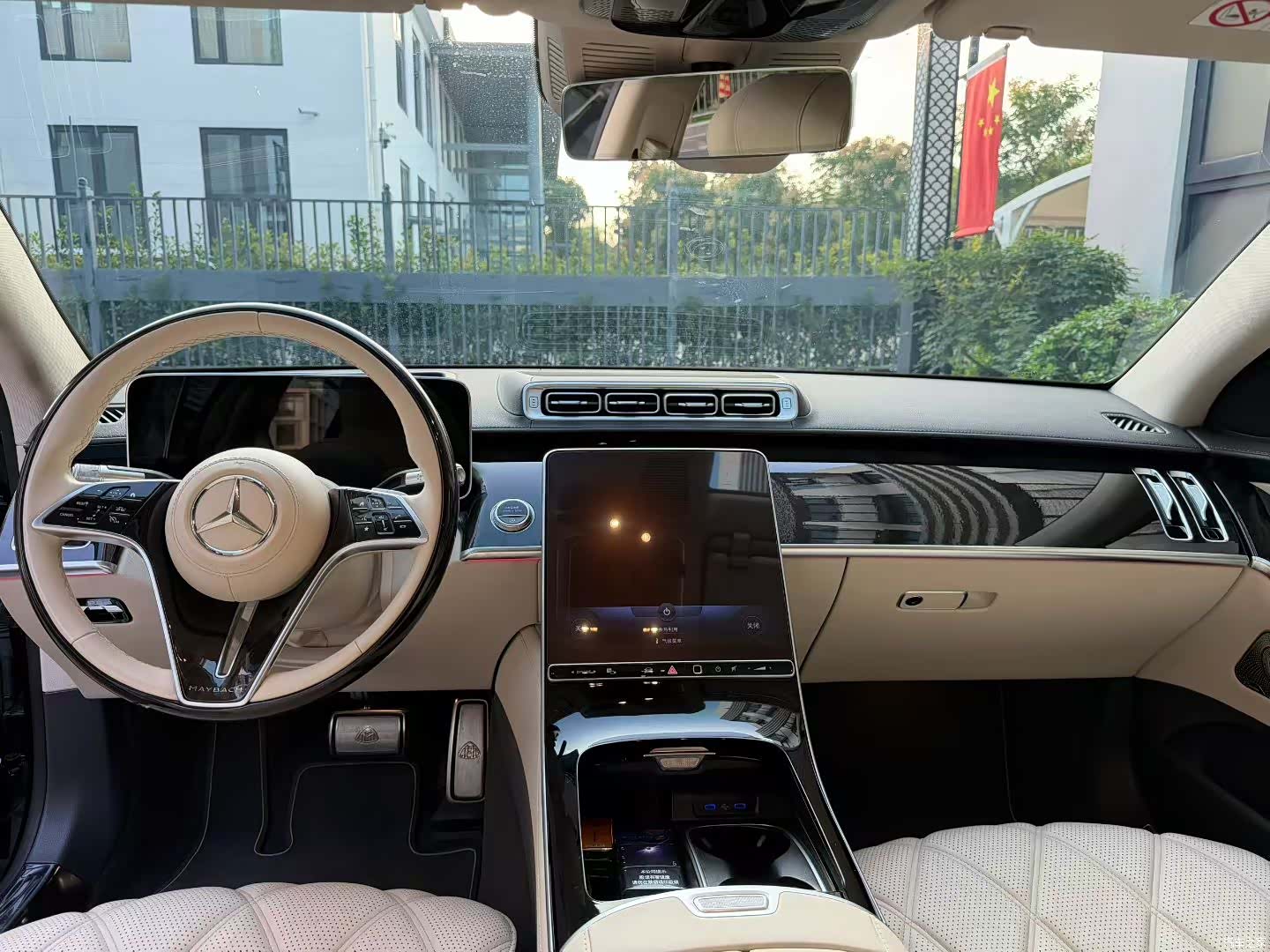Maybach S-Class, 2023 8