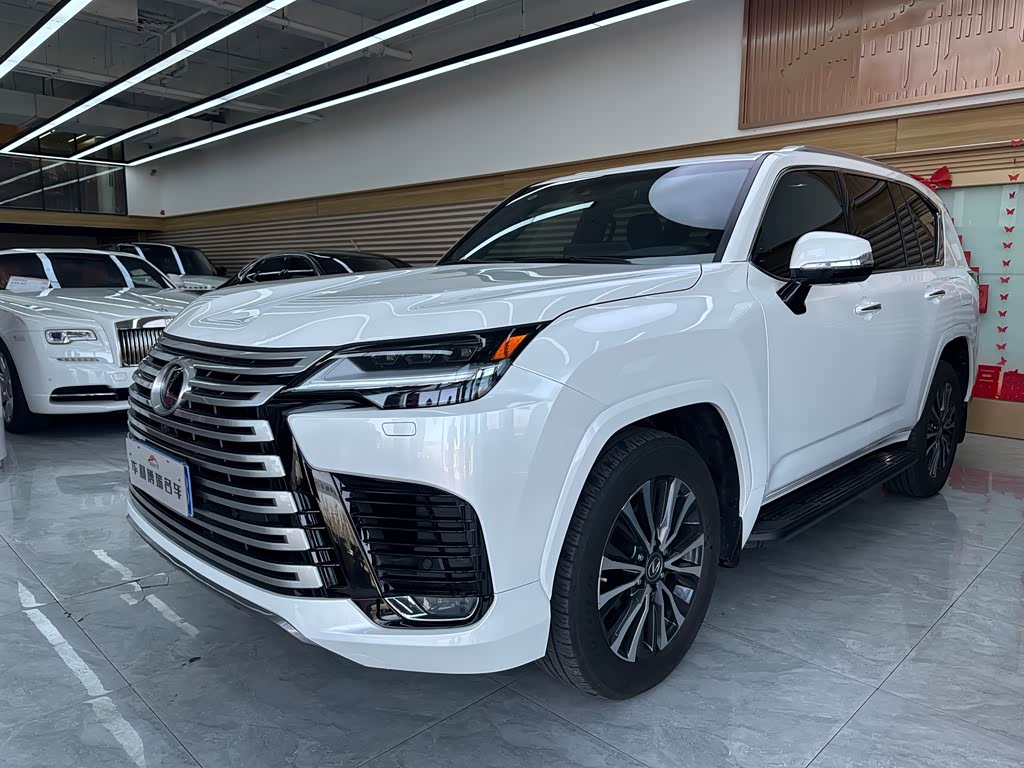 Lexus LX