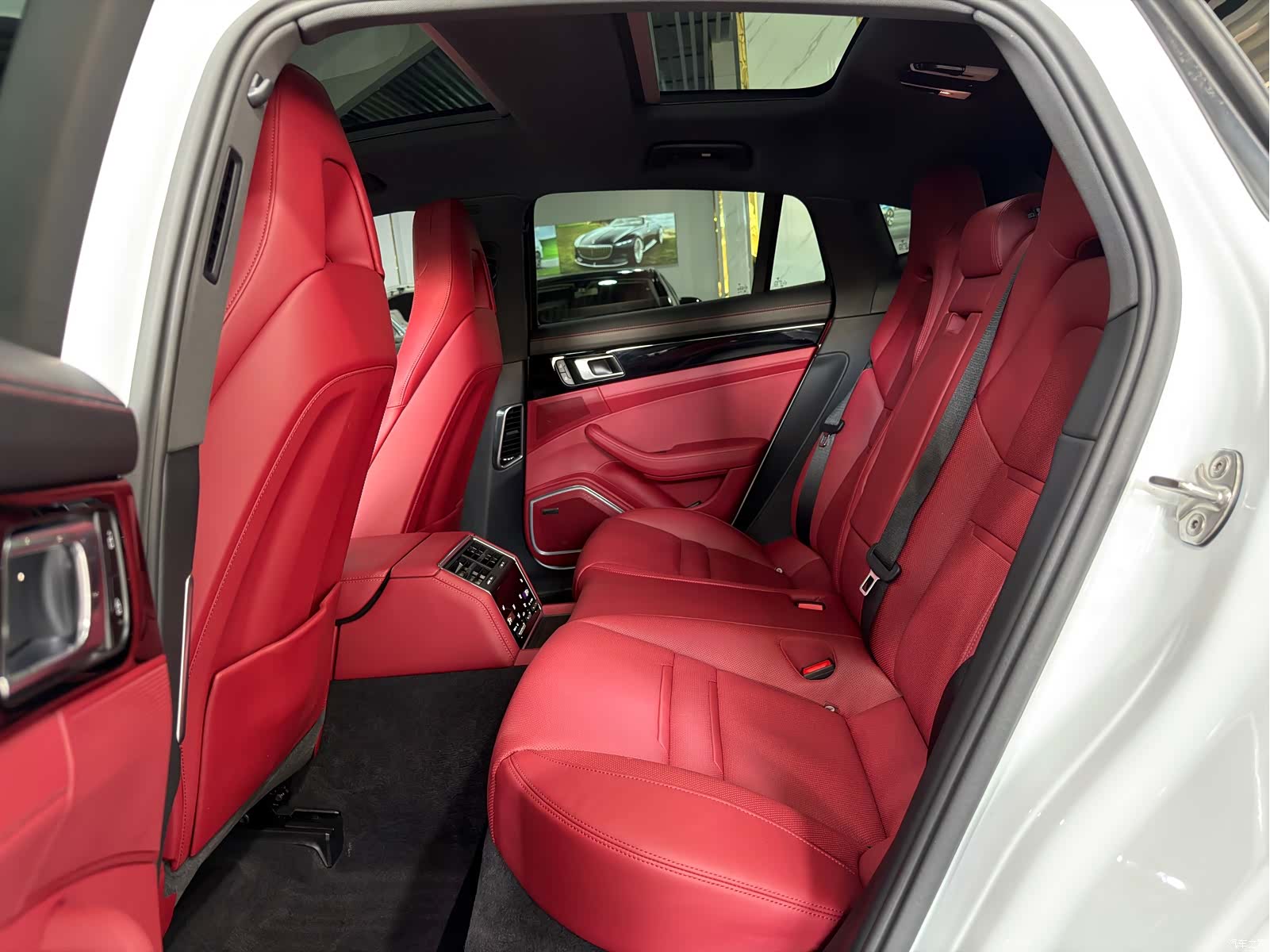 Porsche Panamera, 2024 7