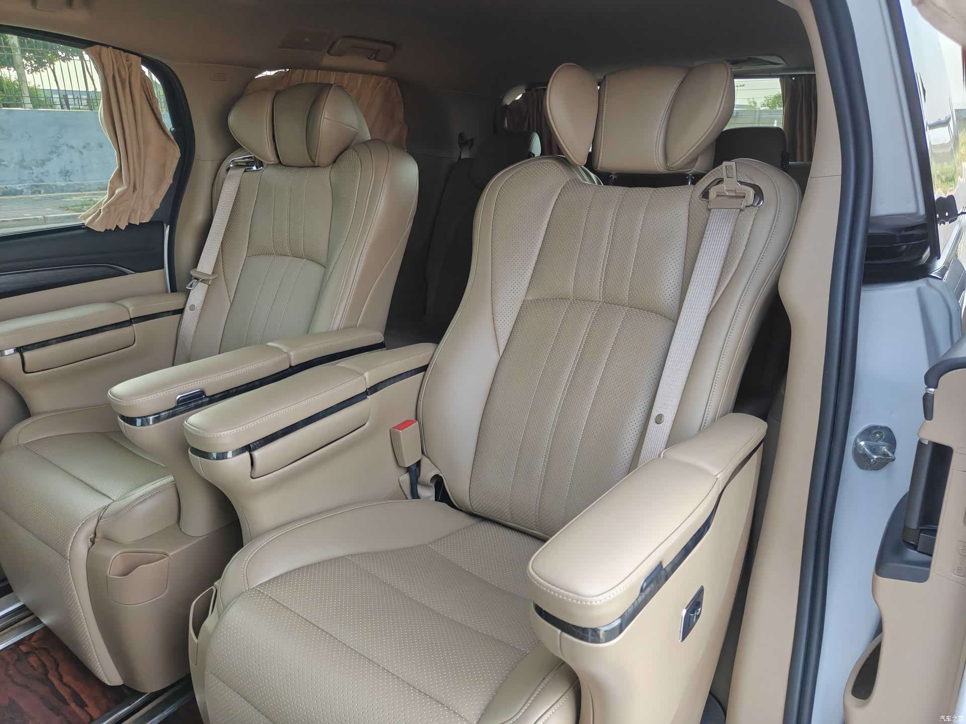 Buick GL8, 2021 8