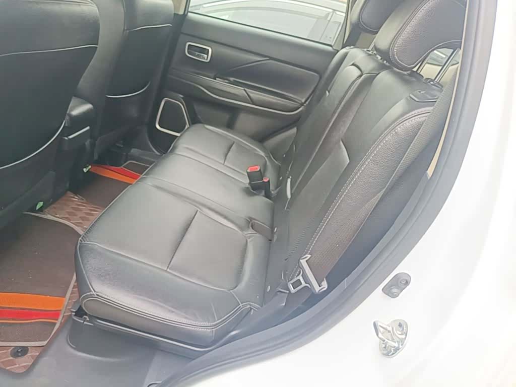 Mitsubishi Outlander, 2018 17
