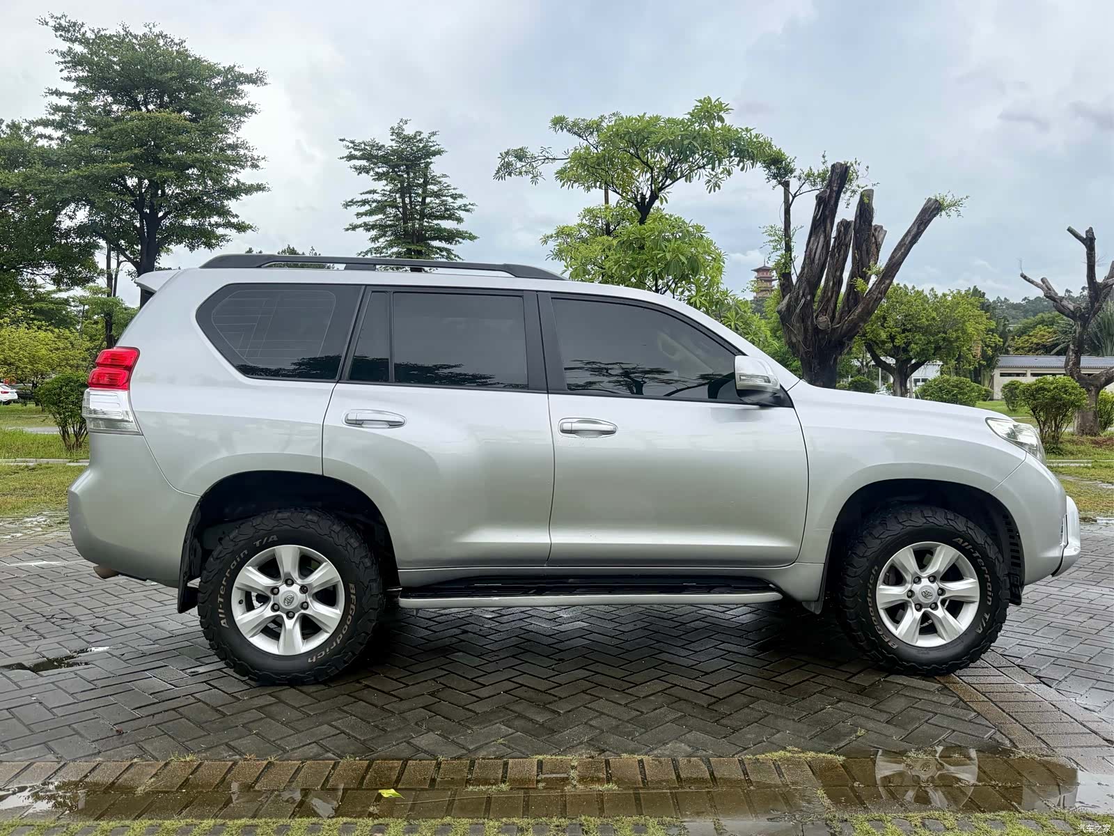 Toyota Prado, 2010 14