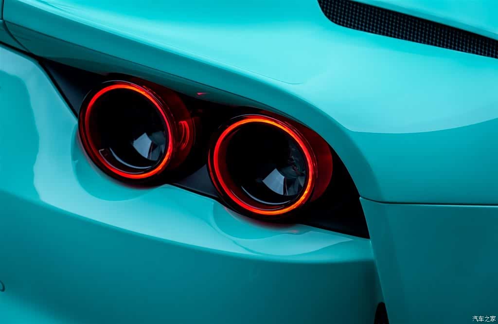 Ferrari 812, 2019 11