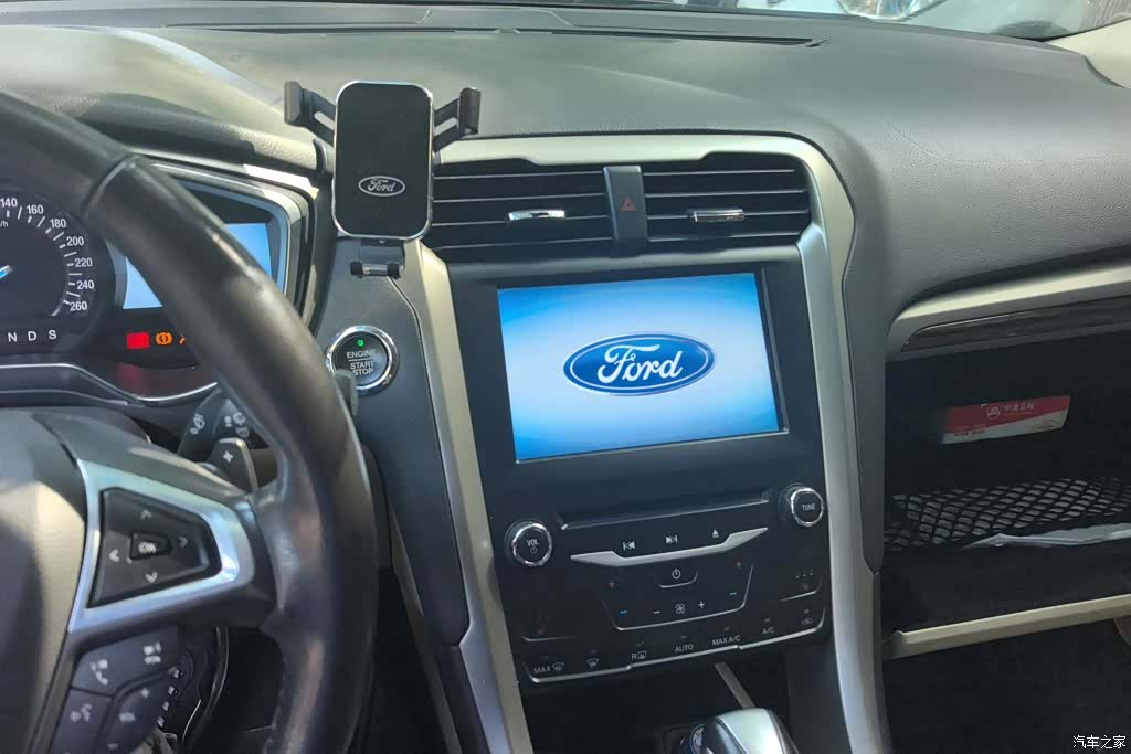 Ford Mondeo, 2014 13
