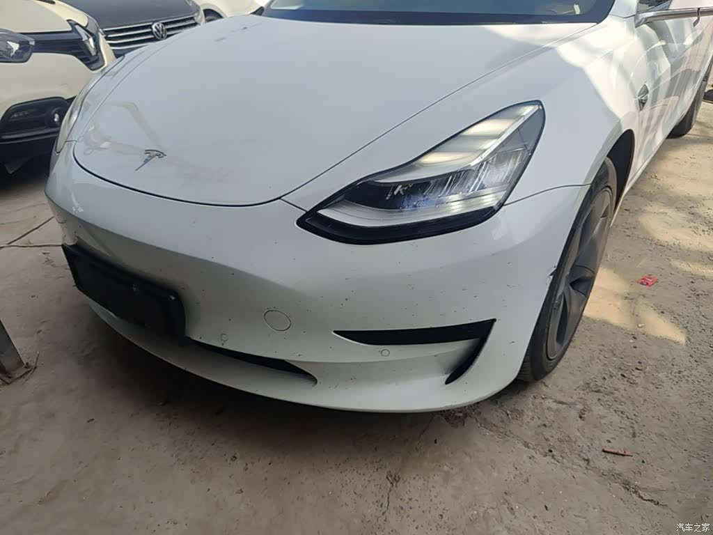 Tesla Model 3, 2021 24