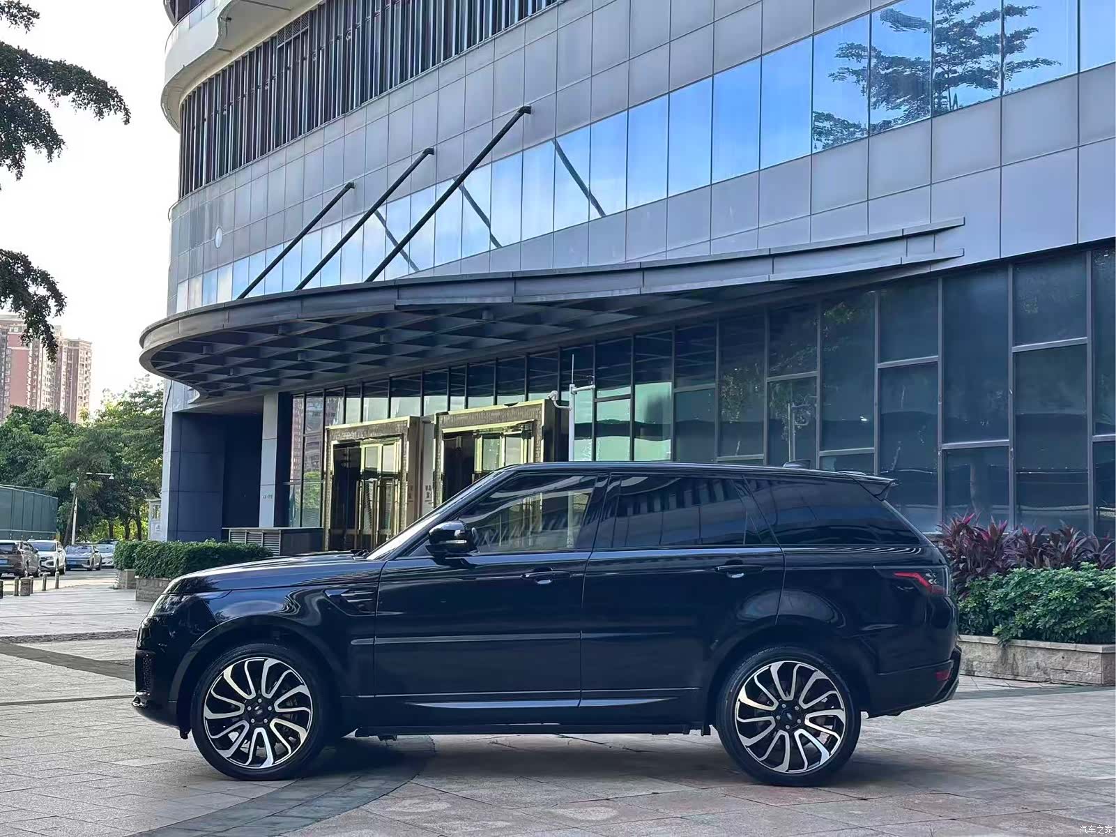 Land Rover Range Rover, 2019 все фото
