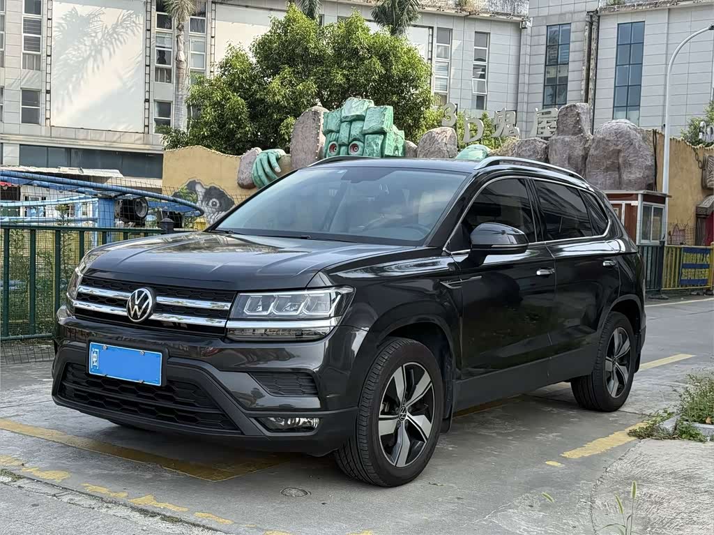 Volkswagen Tharu 2021 280TSI Luxury