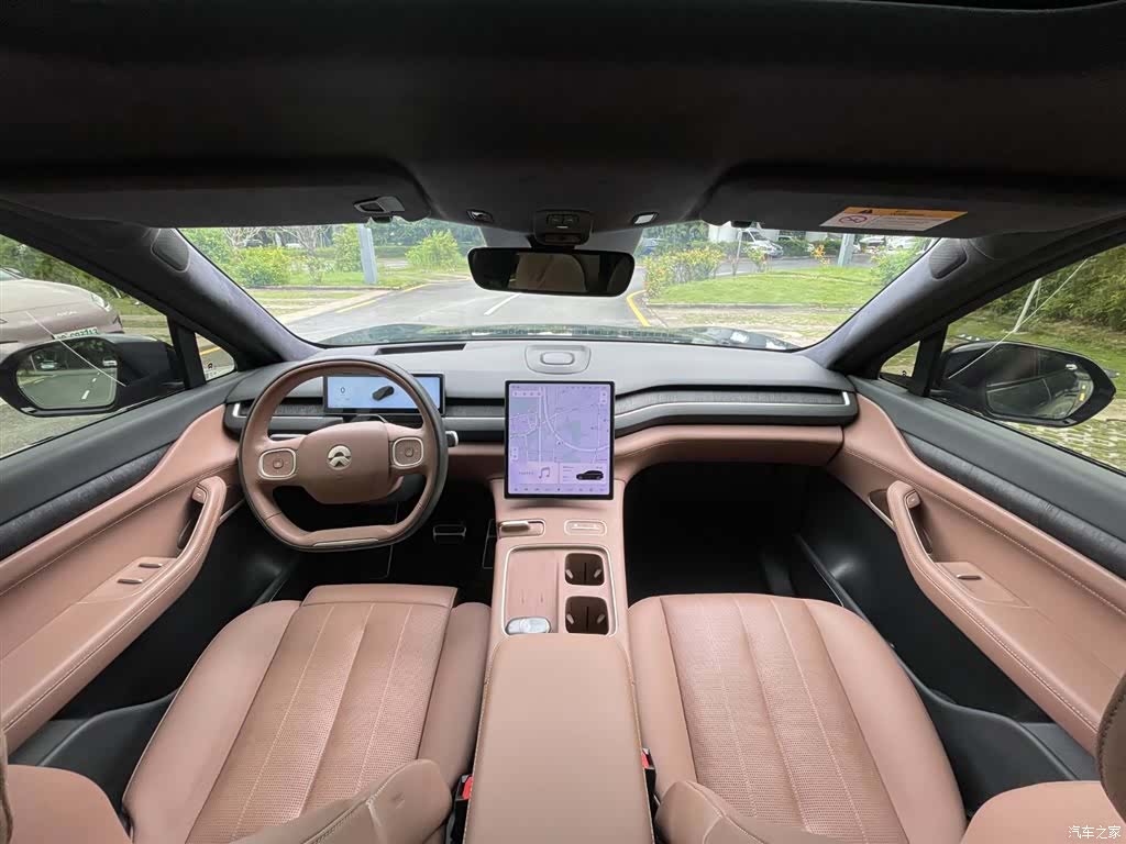NIO ES8, 2023 13
