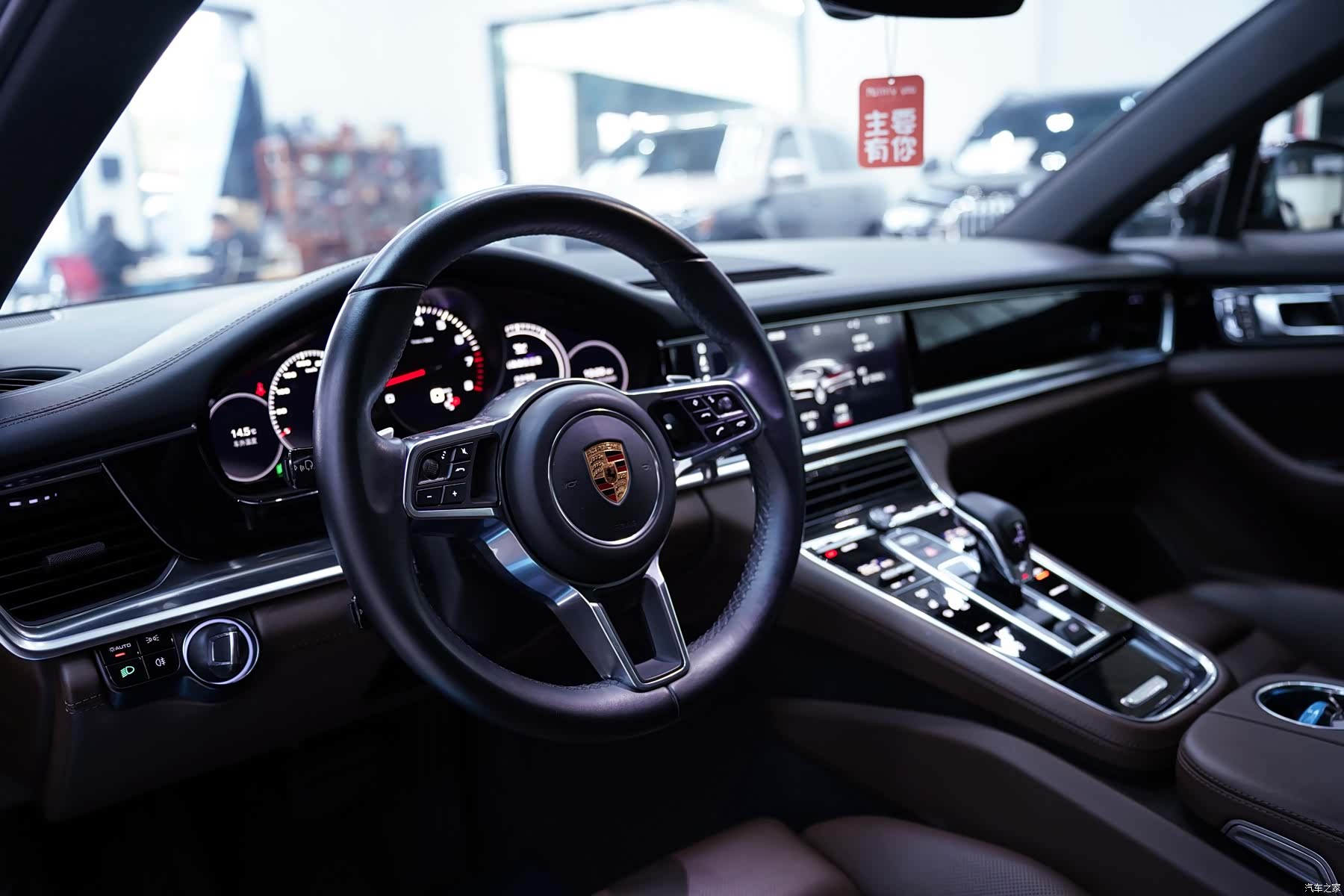 Porsche Panamera, 2017 все фото