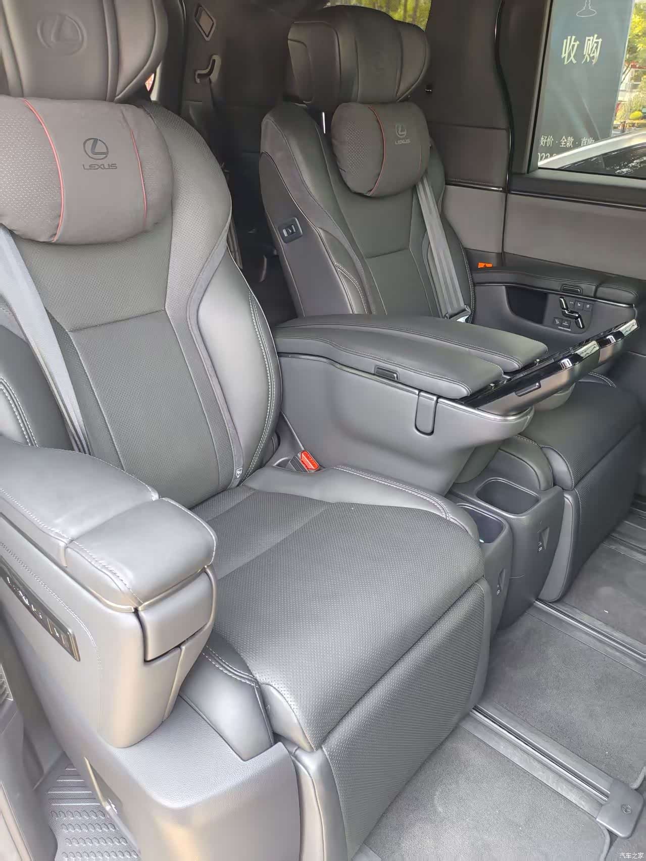 Lexus LM, 2025 все фото