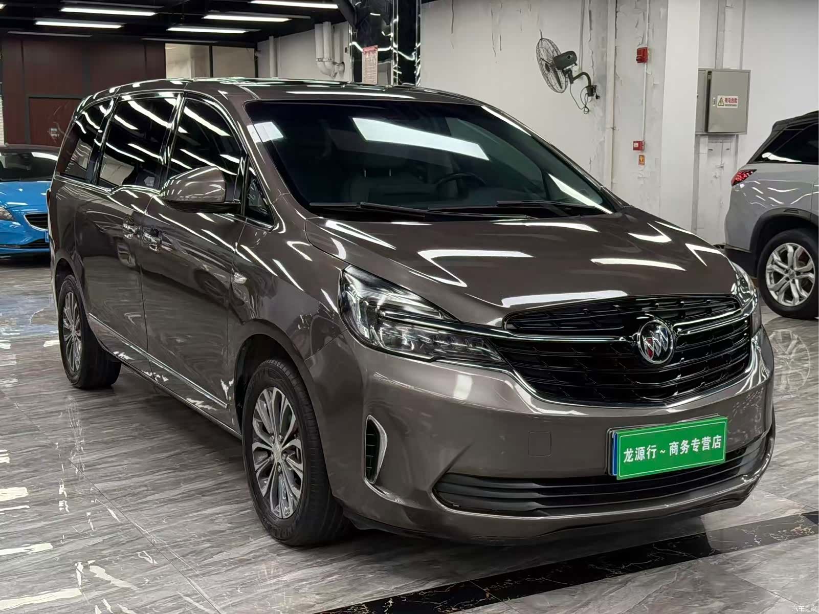 Buick GL8, 2020 3
